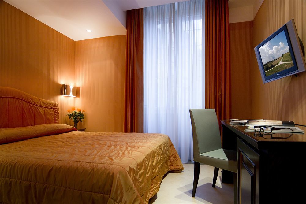 Marcella Royal - Rooftop Garden 4* Roma