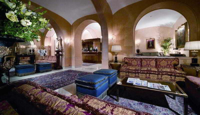 Hotel Marcella Royal - Rooftop Garden